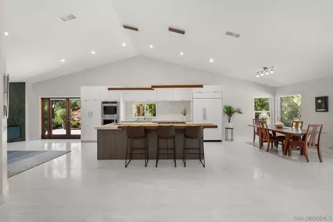 2123 Willowbrook St, Escondido, CA 92029 photo 10