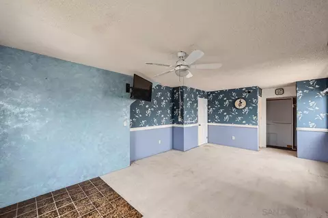 10101 Waynecrest Ln, Santee, CA 92071 photo 7