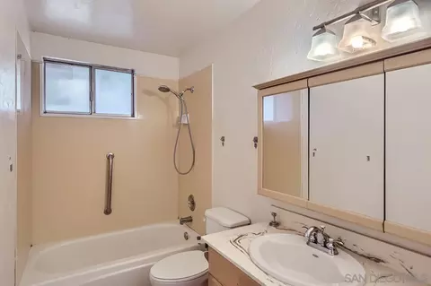 10101 Waynecrest Ln, Santee, CA 92071 photo 23