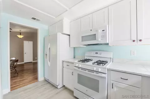 Kitchen - 42108 Agena, Temecula, CA 92592 photo 3 of 3