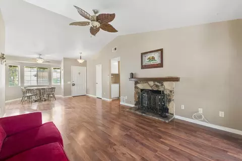 Living - 42108 Agena, Temecula, CA 92592 photo 3 of 4