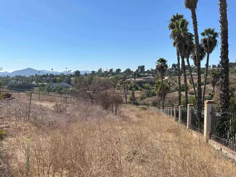 3207 Ryan Dr #0, Escondido, CA 92025