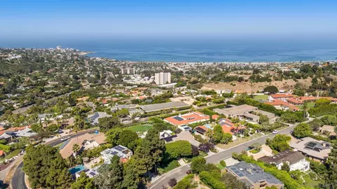 View/Area - 7770 Starlight Dr, San Diego, CA 92037 photo 2 of 3