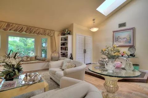 Living - 3649 Lago Sereno, Escondido, CA 92029 photo 4 of 8