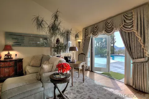 Living - 3649 Lago Sereno, Escondido, CA 92029 photo 5 of 8
