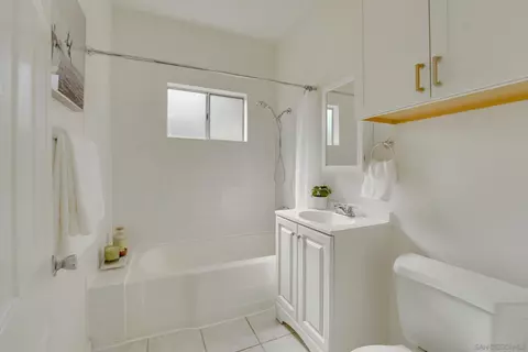 Bath - 7444 Draper Ave, La Jolla, CA 92037 photo 1 of 2