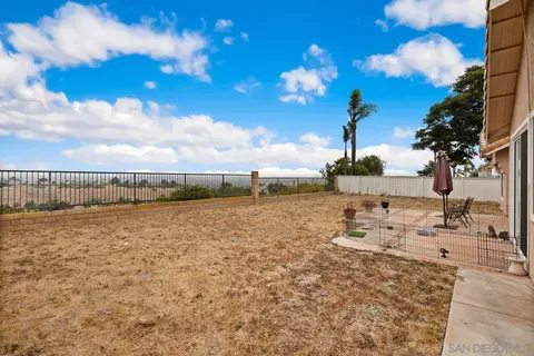 5134 Bella Collina St, Oceanside, CA 92056 photo 3