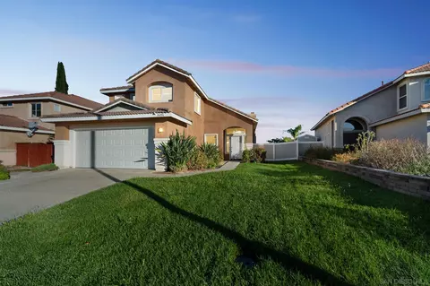 Exterior - 33296 Calle Cantu, Temecula, CA 92592 photo 3 of 8