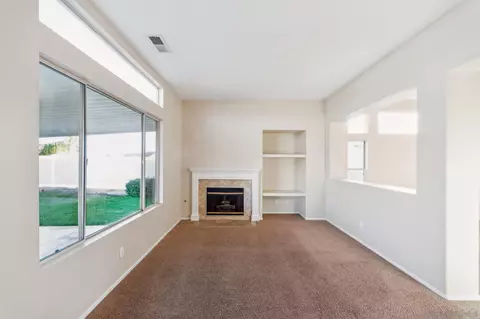 Living - 33296 Calle Cantu, Temecula, CA 92592 photo 2 of 3