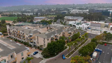 3857 Pell Pl #207, San Diego, CA 92130
