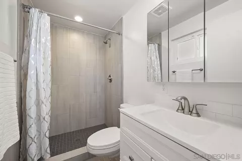 Bath - 8514 Carlton Oaks Dr, Santee, CA 92071 photo 1 of 2