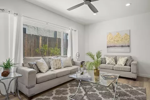 Living - 8514 Carlton Oaks Dr, Santee, CA 92071 photo 3 of 5