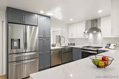 Kitchen - 8514 Carlton Oaks Dr, Santee, CA 92071 photo 2 of 5