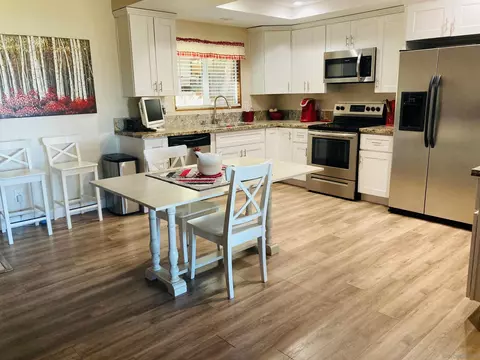 Kitchen - 4330 Luneta Dr, Julian, CA 92036 photo 3 of 3