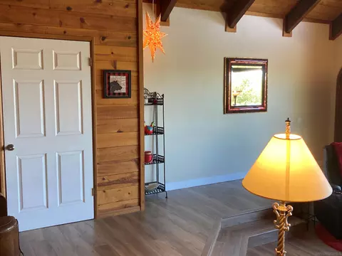 Entry Way - 4330 Luneta Dr, Julian, CA 92036 photo 1 of 4