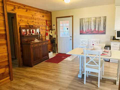 Entry Way - 4330 Luneta Dr, Julian, CA 92036 photo 4 of 4