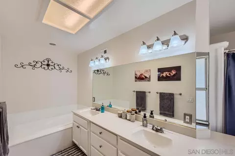 Bath - 131 Letton St, Ramona, CA 92065 photo 1 of 3