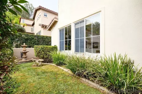 Exterior - 8050 Gilman Ct, La Jolla, CA 92037 photo 5 of 7