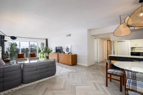4900 Rosehedge Dr #414, La Mesa, CA 91942