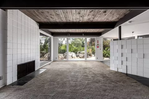 Living - 10801 Dewitt Ct, El Cajon, CA 92020 photo 1 of 4
