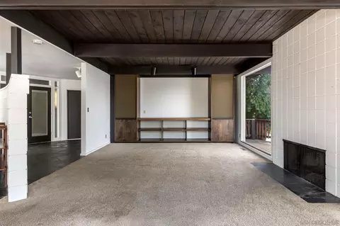 Living - 10801 Dewitt Ct, El Cajon, CA 92020 photo 2 of 4