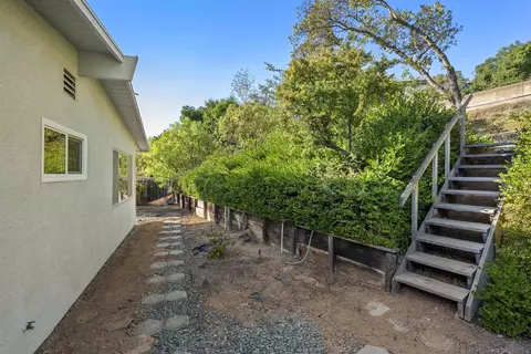 Exterior - 1654 Pepper Dr, El Cajon, CA 92021 photo 13 of 18