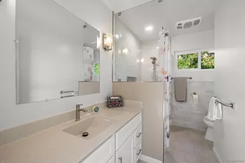 Bath - 1654 Pepper Dr, El Cajon, CA 92021 photo 2 of 2