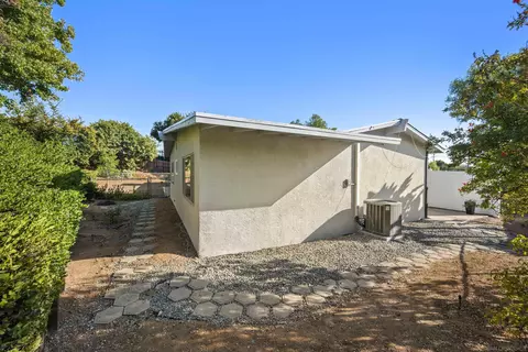 Exterior - 1654 Pepper Dr, El Cajon, CA 92021 photo 15 of 18