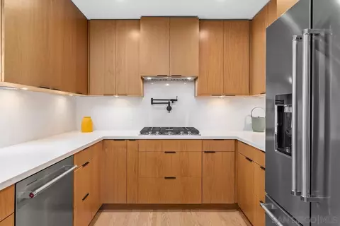 Kitchen - 8185 Fairview Ave, La Mesa, CA 91941 photo 3 of 4