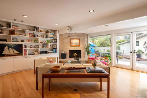 611 Savoy St, San Diego, CA 92106