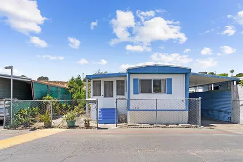 192 Evergreen Pkwy #192, Oceanside, CA 92054