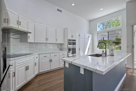 6019 Dassia Way, Oceanside, CA 92056 photo 12