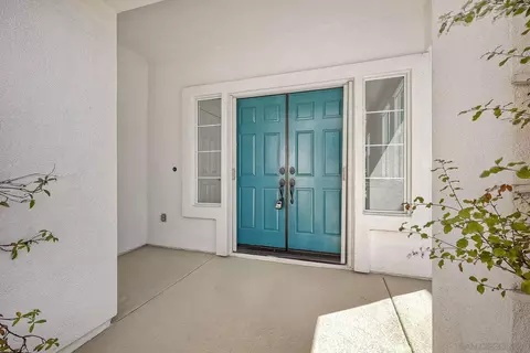 6019 Dassia Way, Oceanside, CA 92056 photo 4