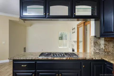Kitchen - 5183 Via Mindanao, Oceanside, CA 92057 photo 7 of 9