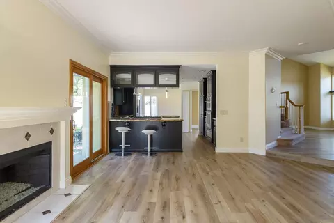 Living - 5183 Via Mindanao, Oceanside, CA 92057 photo 11 of 12