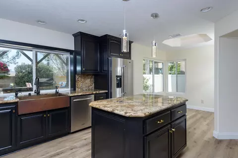 Kitchen - 5183 Via Mindanao, Oceanside, CA 92057 photo 8 of 9