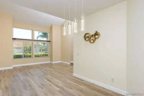 Living - 5183 Via Mindanao, Oceanside, CA 92057 photo 6 of 12