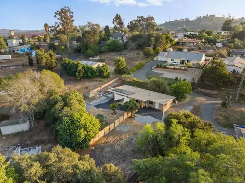View/Area - 1524-26 Grace Way, Escondido, CA 92026 photo 5 of 5