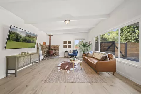 Living - 1524-26 Grace Way, Escondido, CA 92026 photo 3 of 5