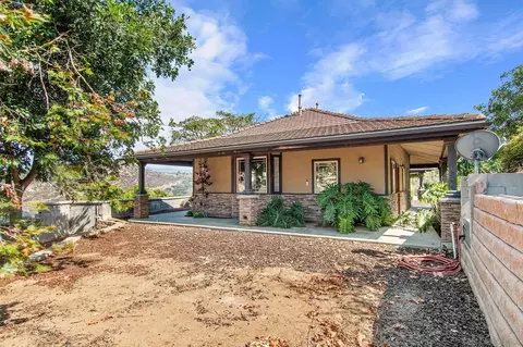 Exterior - 9804 N View Ct, Escondido, CA 92026 photo 8 of 11