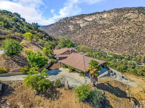 View/Area - 9804 N View Ct, Escondido, CA 92026 photo 7 of 12