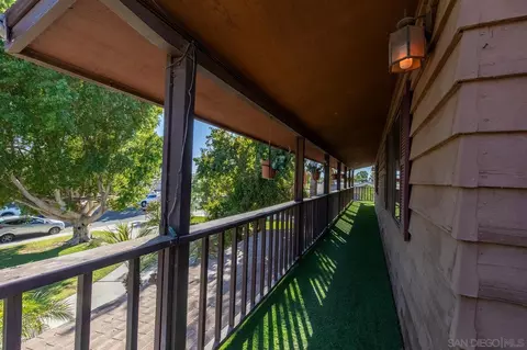 Entry Way - 459 Julia Dr, Brawley, CA 92227 photo 6 of 6