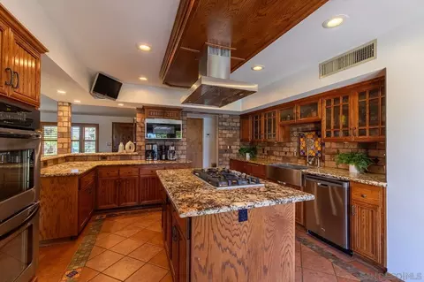 Kitchen - 459 Julia Dr, Brawley, CA 92227 photo 7 of 7