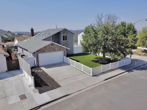 8752 Langholm Rd, El Cajon, CA 92021 photo 2