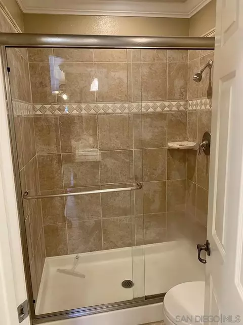 Bath - 5455 Baltimore Dr #5, La Mesa, CA 91942 photo 2 of 2