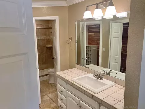 Bath - 5455 Baltimore Dr #5, La Mesa, CA 91942 photo 1 of 2