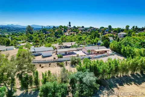 View/Area - 1450 Clarence Dr, Vista, CA 92084 photo 6 of 6