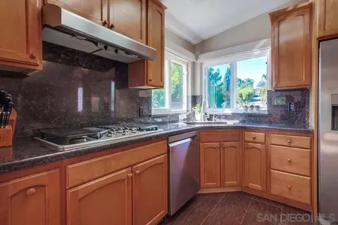 Kitchen - 1450 Clarence Dr, Vista, CA 92084 photo 3 of 7
