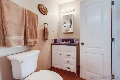 Bath - 1450 Clarence Dr, Vista, CA 92084 photo 5 of 5