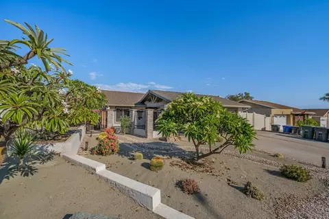 Exterior - 1869 Jasmine St, El Cajon, CA 92021 photo 5 of 5